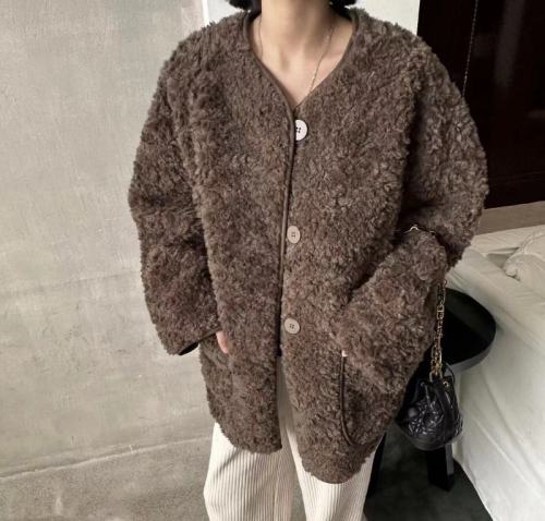 New single-breasted large pocket loose and versatile lamb wool one-piece long-sleeved jacket for women