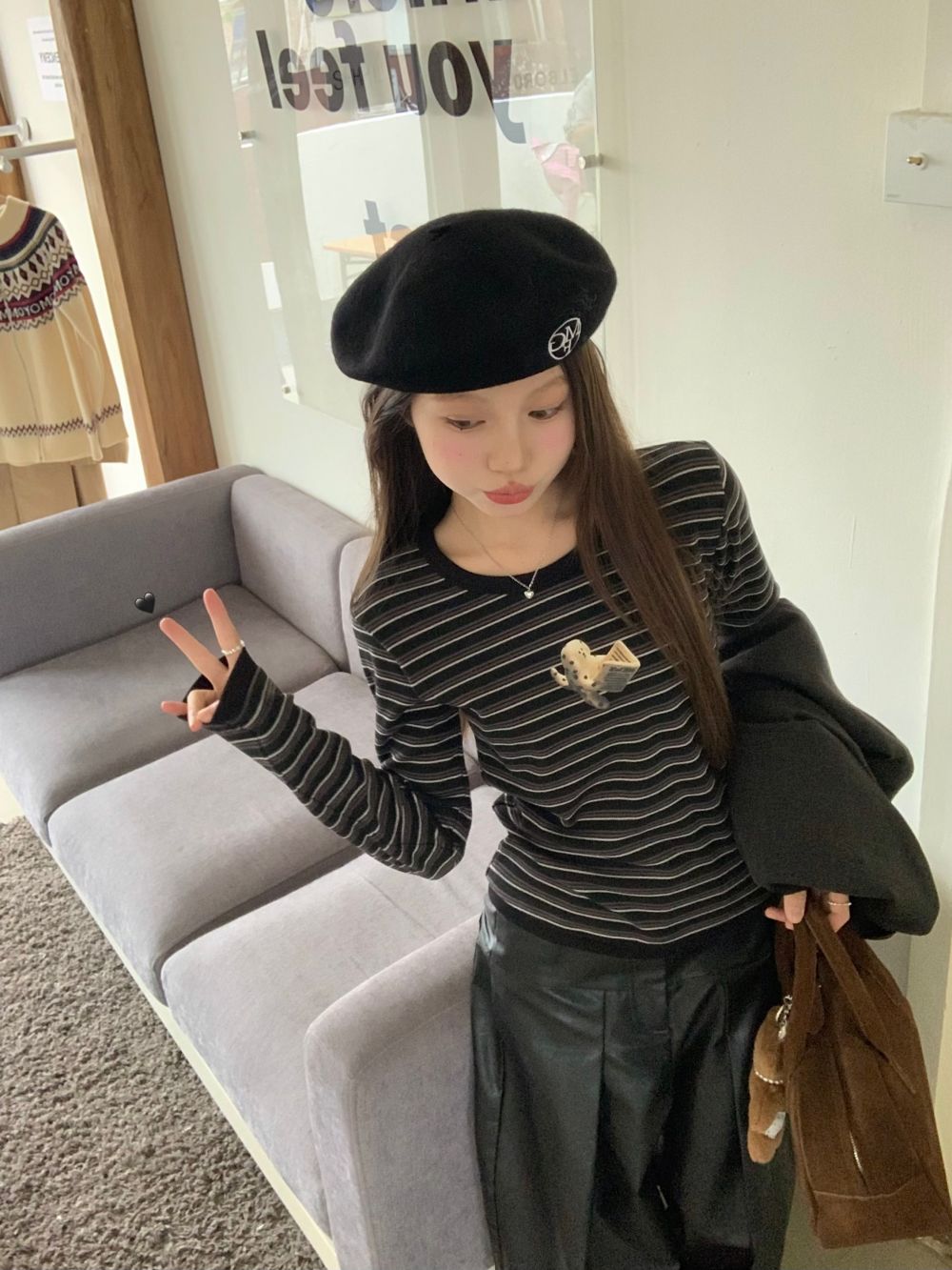 Actual shot of three-label girly retro striped bottoming shirt for women in winter slim long-sleeved T