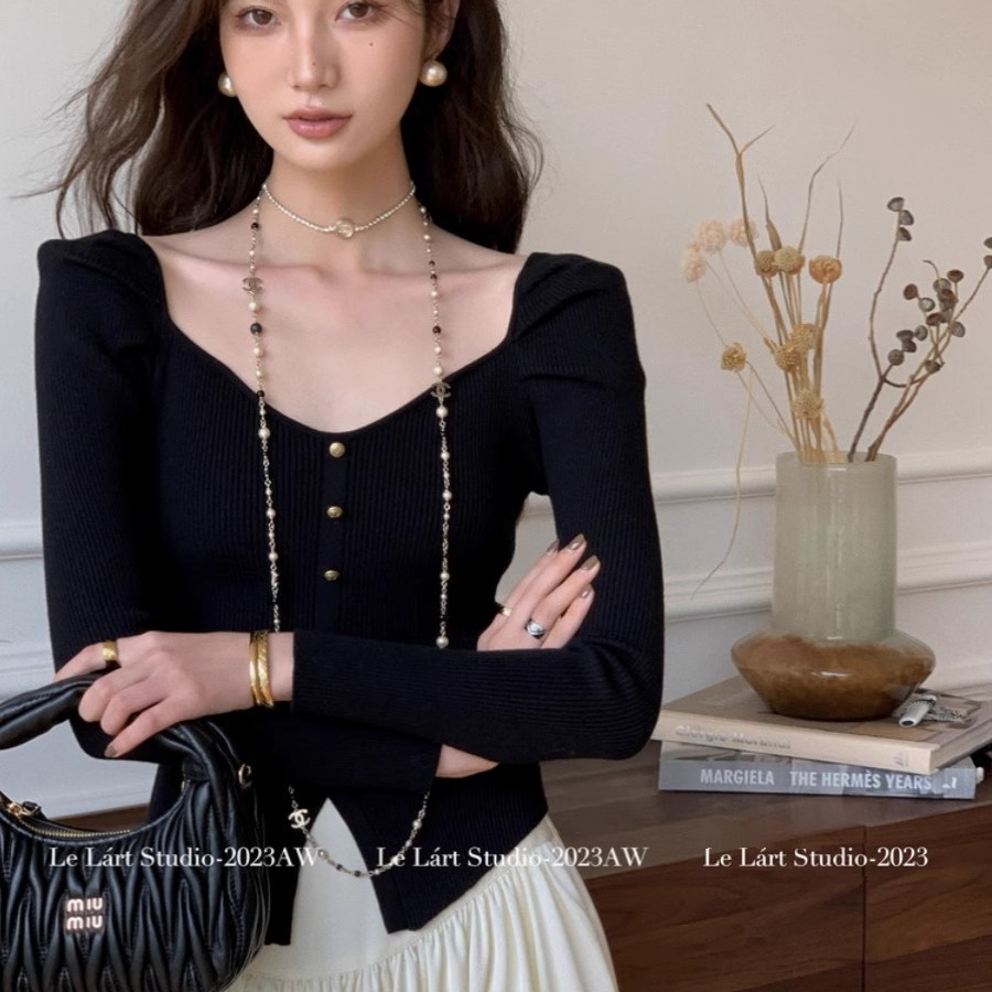 French style knitted sweater tops for women 2023 autumn and winter new slim fit slit waist square neck short sweater inner wear