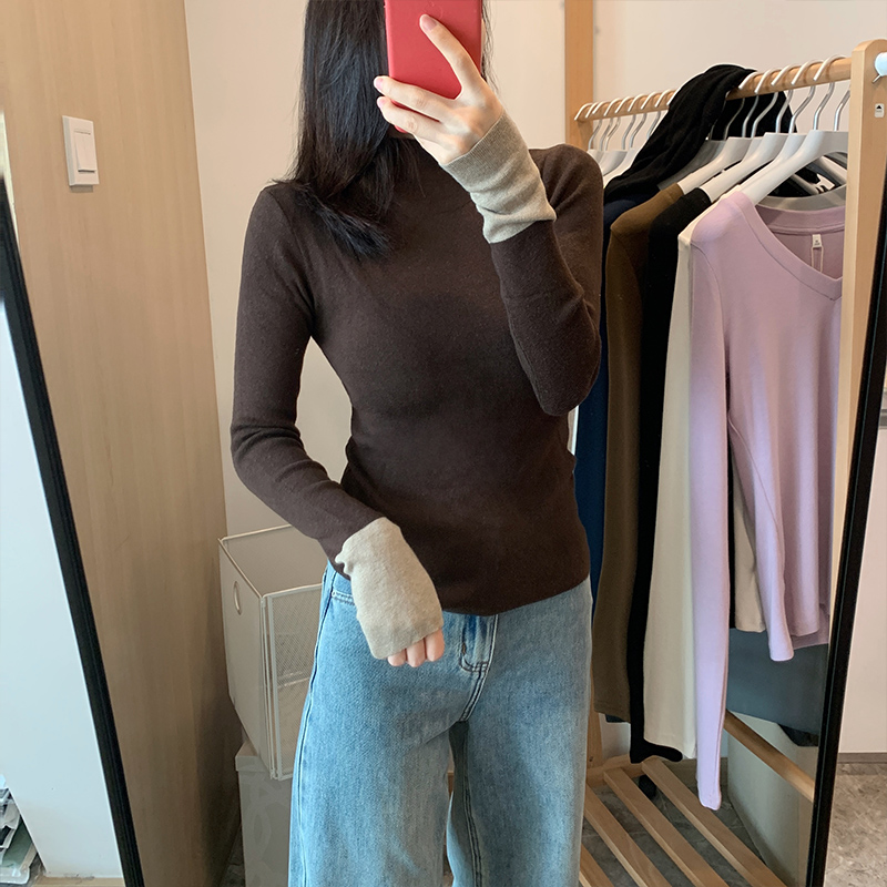 Half turtleneck knitted bottoming shirt for women in autumn and winter, high-end inner sweater design, temperament, slim fit, contrasting color tops