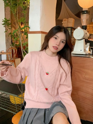 Real shot Korean style sweet girl three-dimensional handmade strawberry soft and waxy knitted round neck sweater