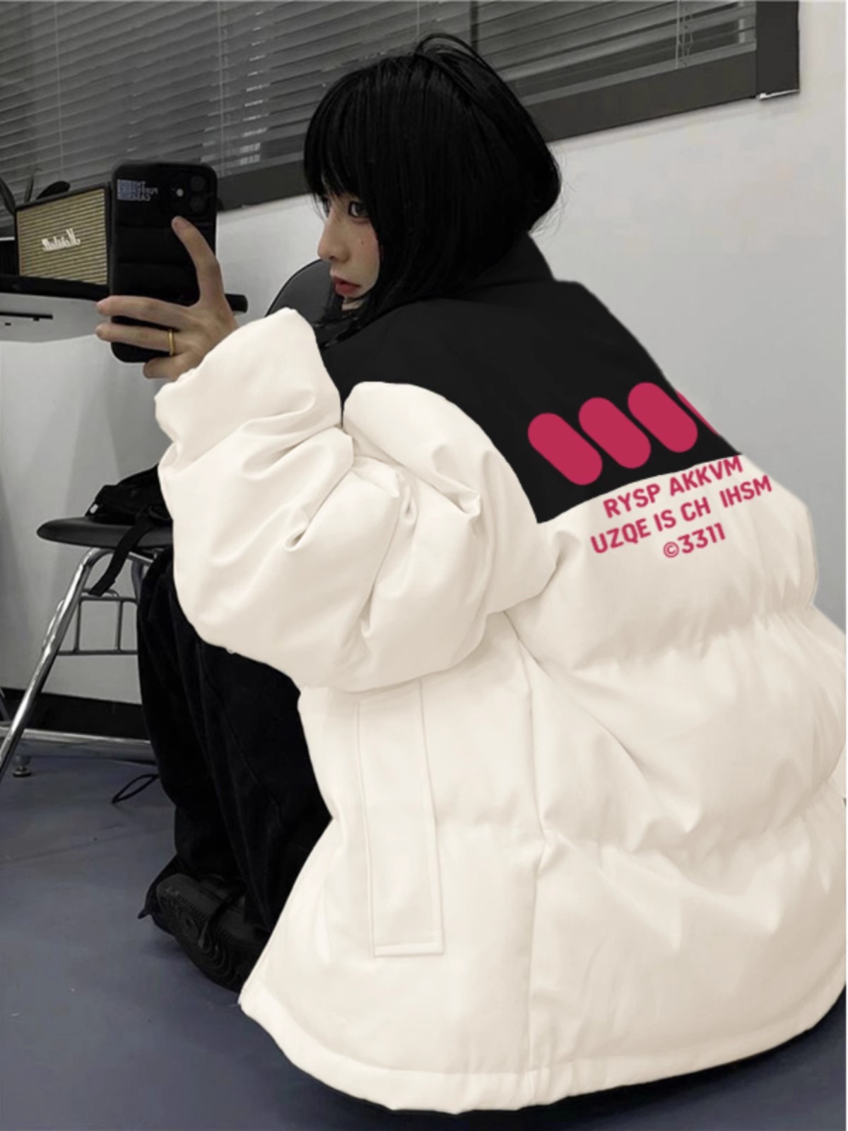 High-quality hand-stuffed cotton thickened winter new loose double-color printed cotton coat and bread coat for women