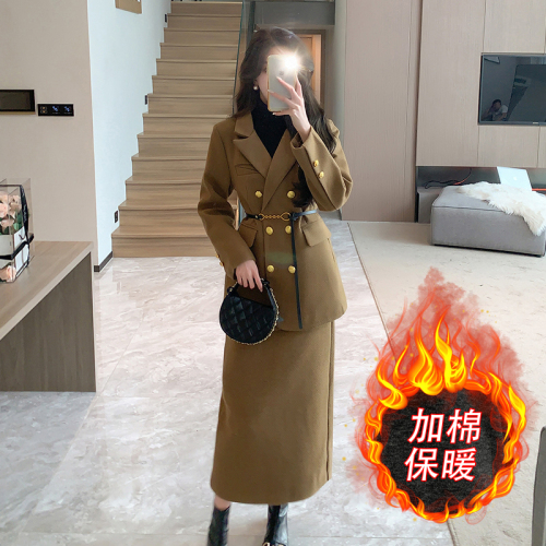 Actual shot of  winter quilted woolen suit version warm jacket + high-waisted slimming half-length skirt belt set