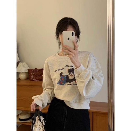 Official picture of gray puppy print round neck velvet sweatshirt for women autumn and winter  new style right shoulder short top