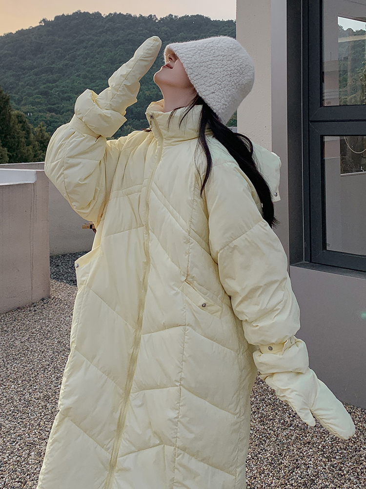 Women's mid-length 2023 winter new high-end Korean style hooded over-the-knee fashionable warm jacket and gloves style cotton jacket