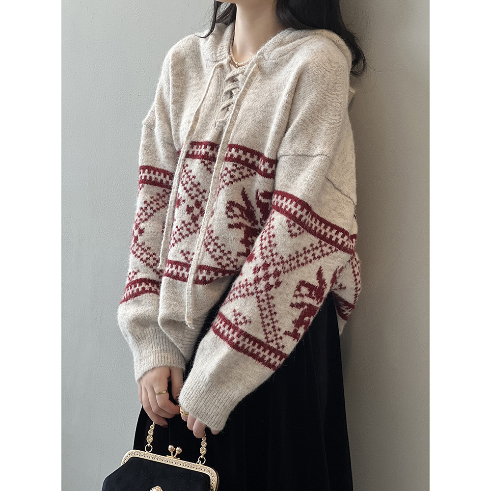 Real shot ~ Christmas and New Year jacquard sweater for women 2023 winter new hooded chest strap design top