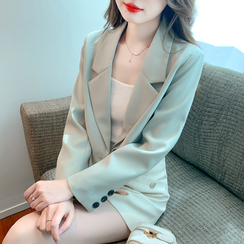 Real shot of small suit women's short coat spring and autumn small casual temperament top design professional suit