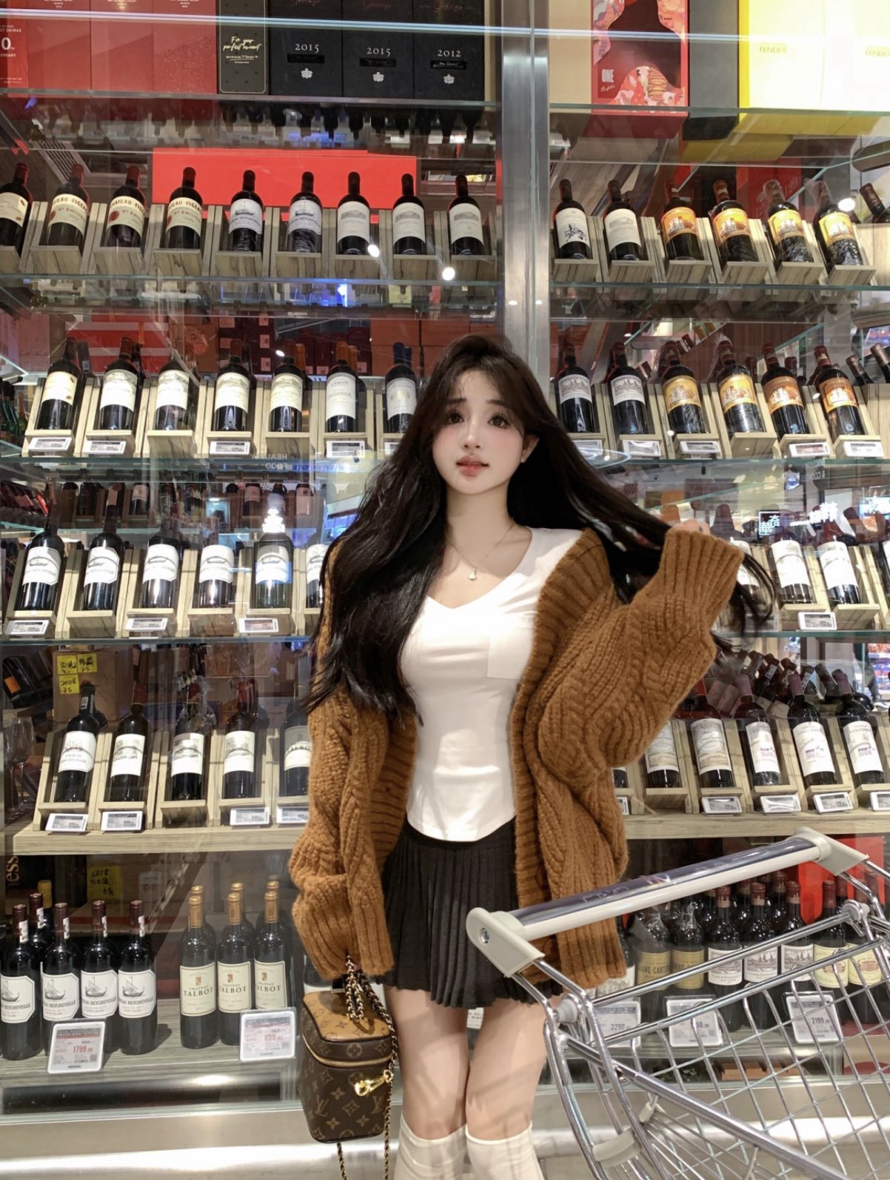 Real shot of warm alpaca thickened large sweater, warm and lazy style jacket, waist slimming V-neck long-sleeved T-shirt