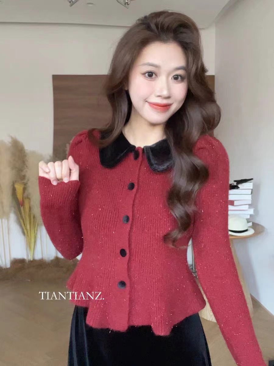 恬恬鄭 奶咖黑巧 法式高級感娃娃領毛衣女秋冬新款聖誕溫柔開衫