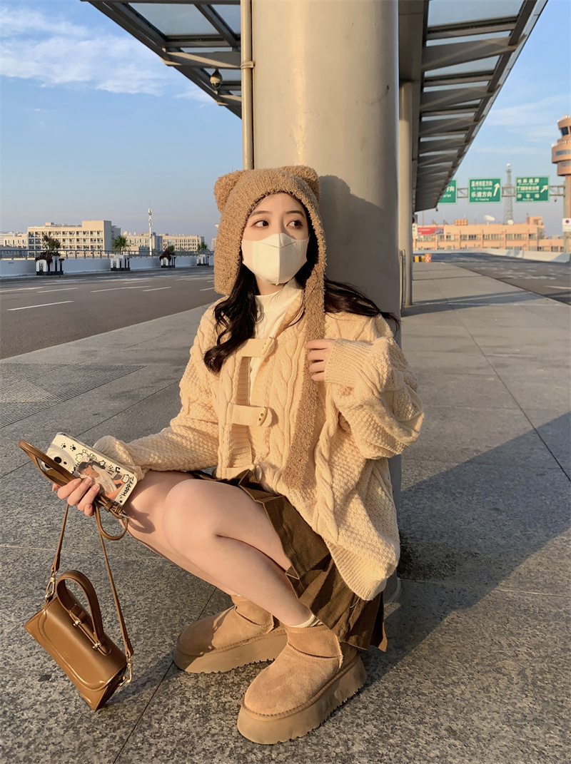 Actual shot ~Horn button hooded cardigan sweater for women with design sense thickened twist knitted sweater jacket