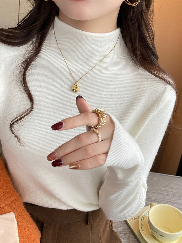 2023 new bottoming shirt for women in autumn and winter, half turtleneck spring and autumn white cashmere sweater, high-end knitted top