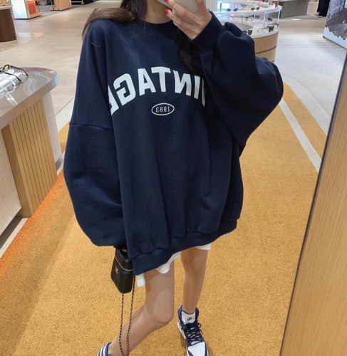 Official picture of retro American oversize sweatshirt for women in autumn with velvet  new style lazy design niche trend