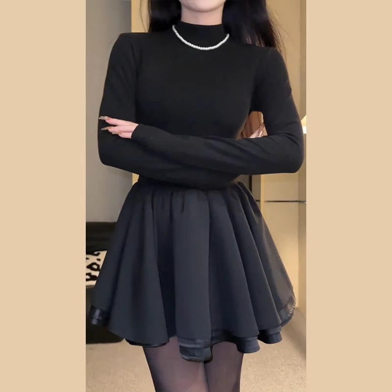 Small black knitted dress for women autumn and winter 2023 new inner bottoming A-line puffy princess dress