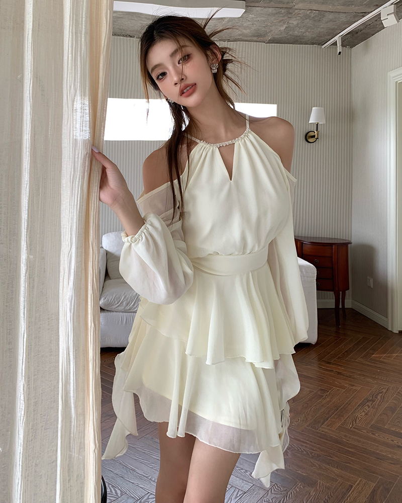 Actual shot of 2024 spring and summer new suspender halterneck dress for women in autumn pure desire off-shoulder super beautiful fairy dress