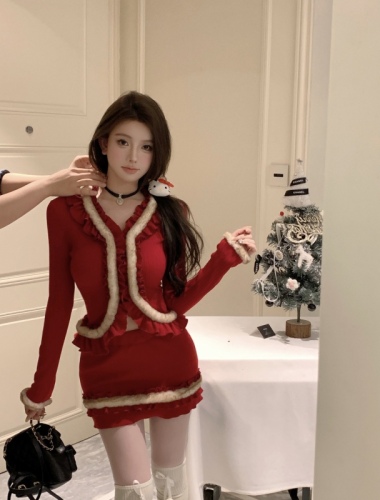 Real shot of Christmas and New Year atmosphere, temperament, splicing design, jacket, high waist, slim skirt suit, new autumn and winter style