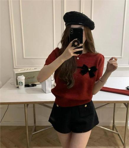 There is gold thread ~ French gentle sequined sweater winter 2023 high-end sleeve top bow knitted sweater