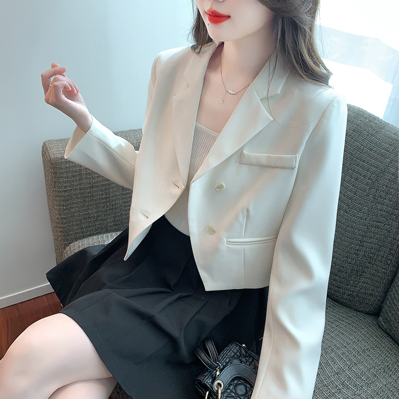 Real shot of small suit women's short coat spring and autumn small casual temperament top design professional suit