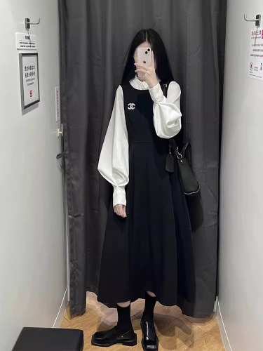 French autumn and winter inner wear Hepburn college style lantern sleeve shirt black vest dress sub-suit for small women