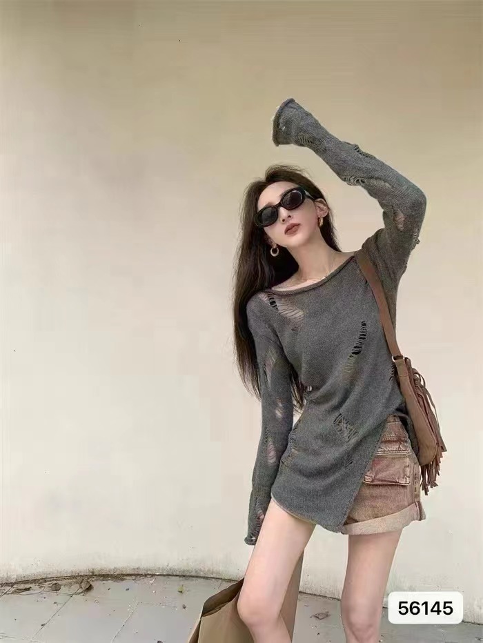 Hong Kong style sun protection blouse for women, new spring style, lazy style, ripped gray sweater, design knitted sweater top