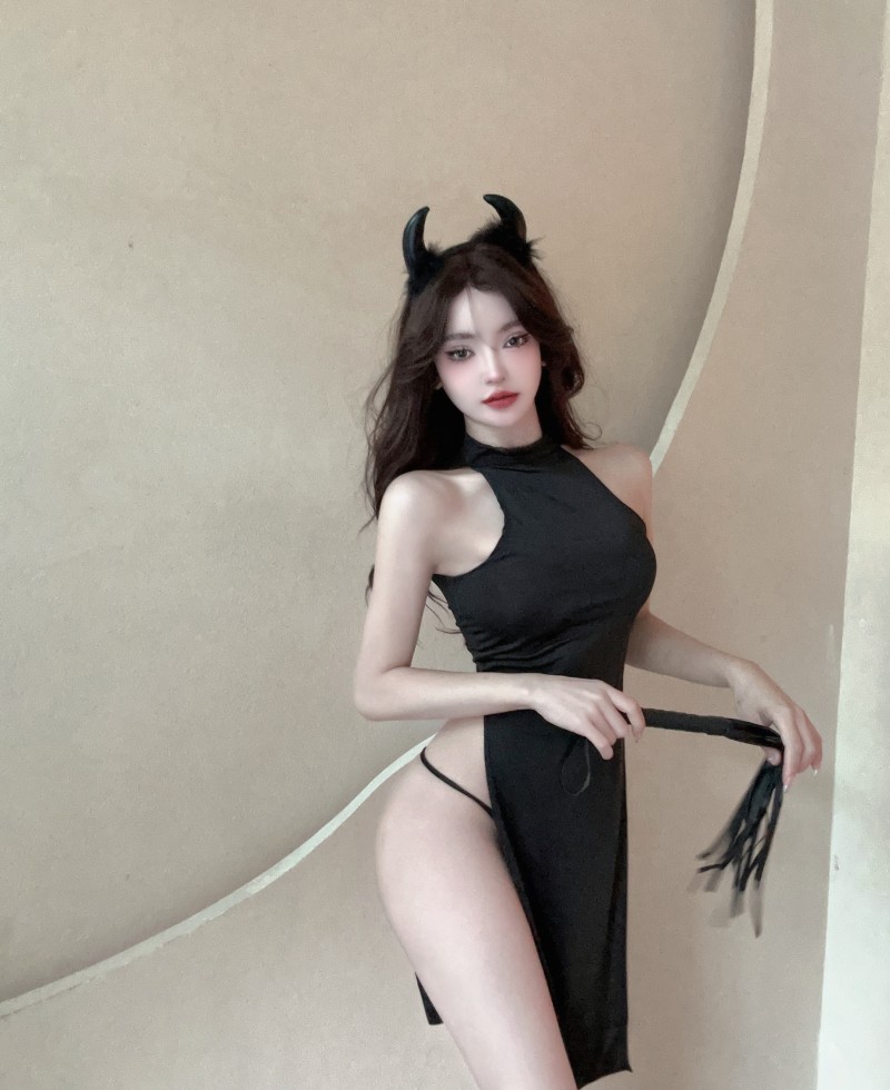 實拍~黑色辣妹純欲高開叉薄款家居服情趣睡裙女