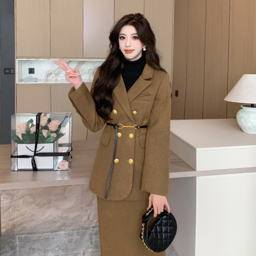 Actual shot of  winter quilted woolen suit version warm jacket + high-waisted slimming half-length skirt belt set