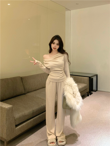 Real shot!  Autumn and winter oblique shoulder age-reducing long-sleeved top suit women's elastic waist wide-leg casual pants