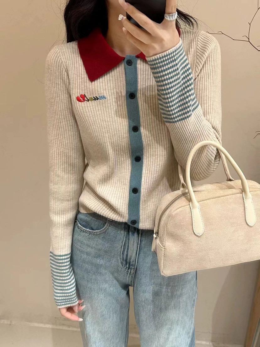 歐洲站2023韓貨正版復古撞色字母刺繡喇叭袖POLO領羊毛針織開衫女