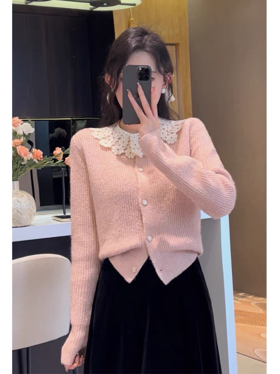 Chihiro Sakura autumn and winter new spliced ​​lace round neck long-sleeved knitted cardigan soft waxy sweater jacket