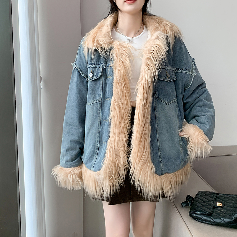 Actual shot ~ Retro design denim splicing fur jacket women's winter loose thickened jacket trendy top