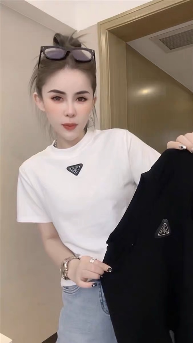 2023秋季新款三角標短袖打底衫t恤女時尚百搭洋氣修身顯瘦上衣潮