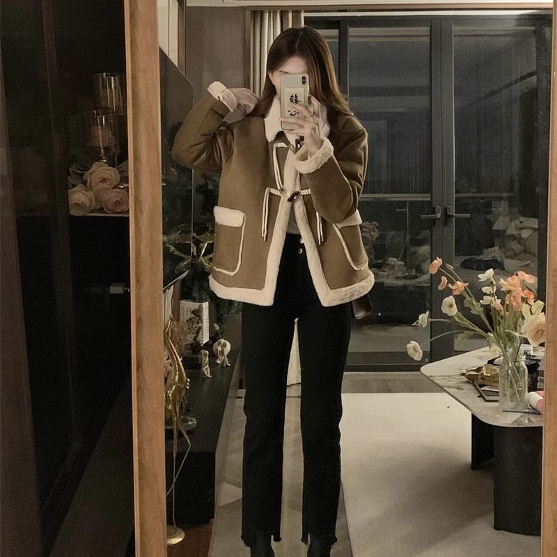 皮毛一體外套女裝秋冬2023新款法式復古牛角扣翻領加厚長袖機車服