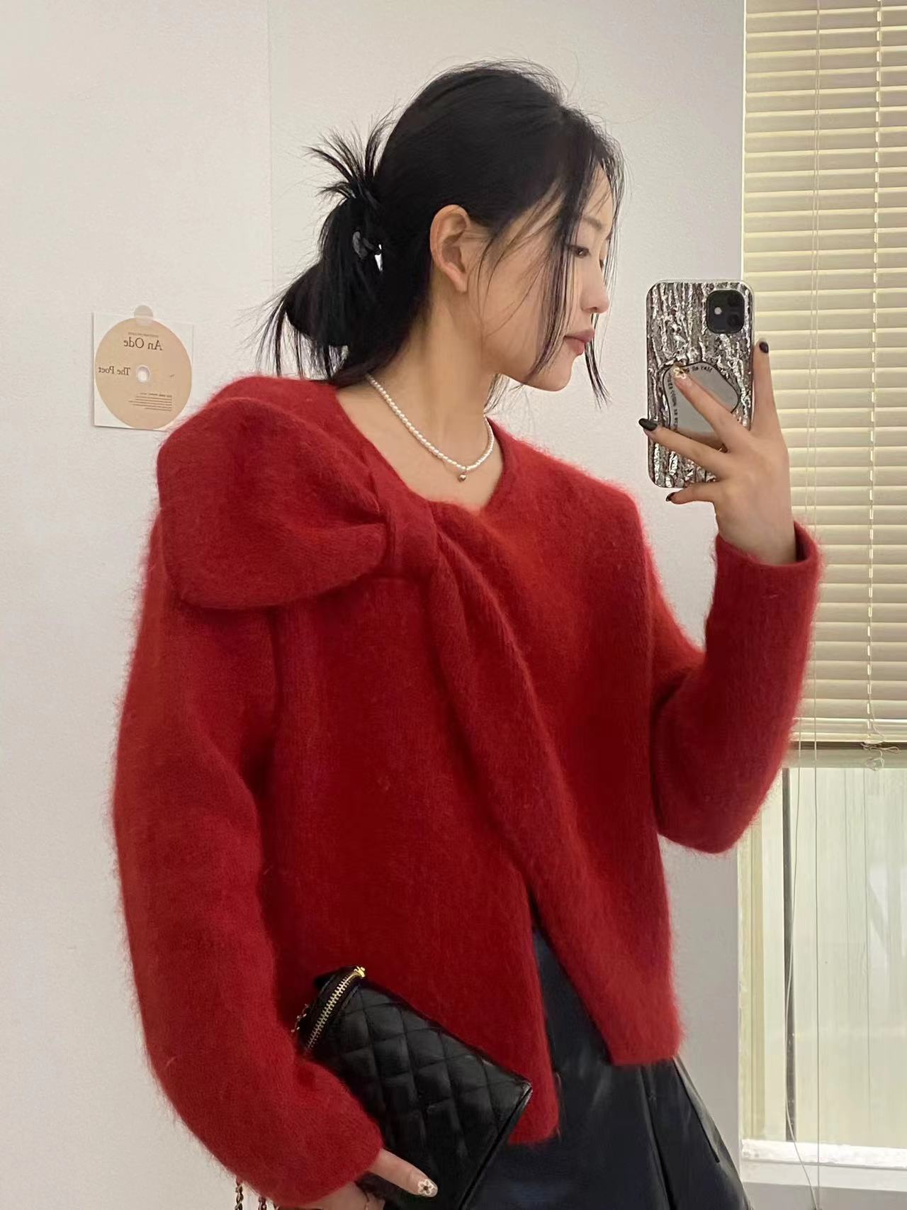 New Year's wear French bow tie round neck red sweater women's design one-piece cardigan top wear outside