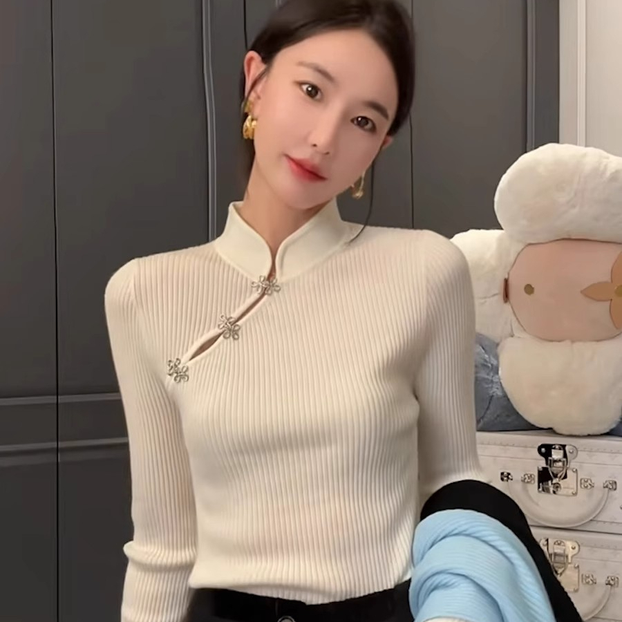 新中式2024秋裝新款氣質俏皮時髦洋氣女上衣國風盤扣顯瘦打底衫女