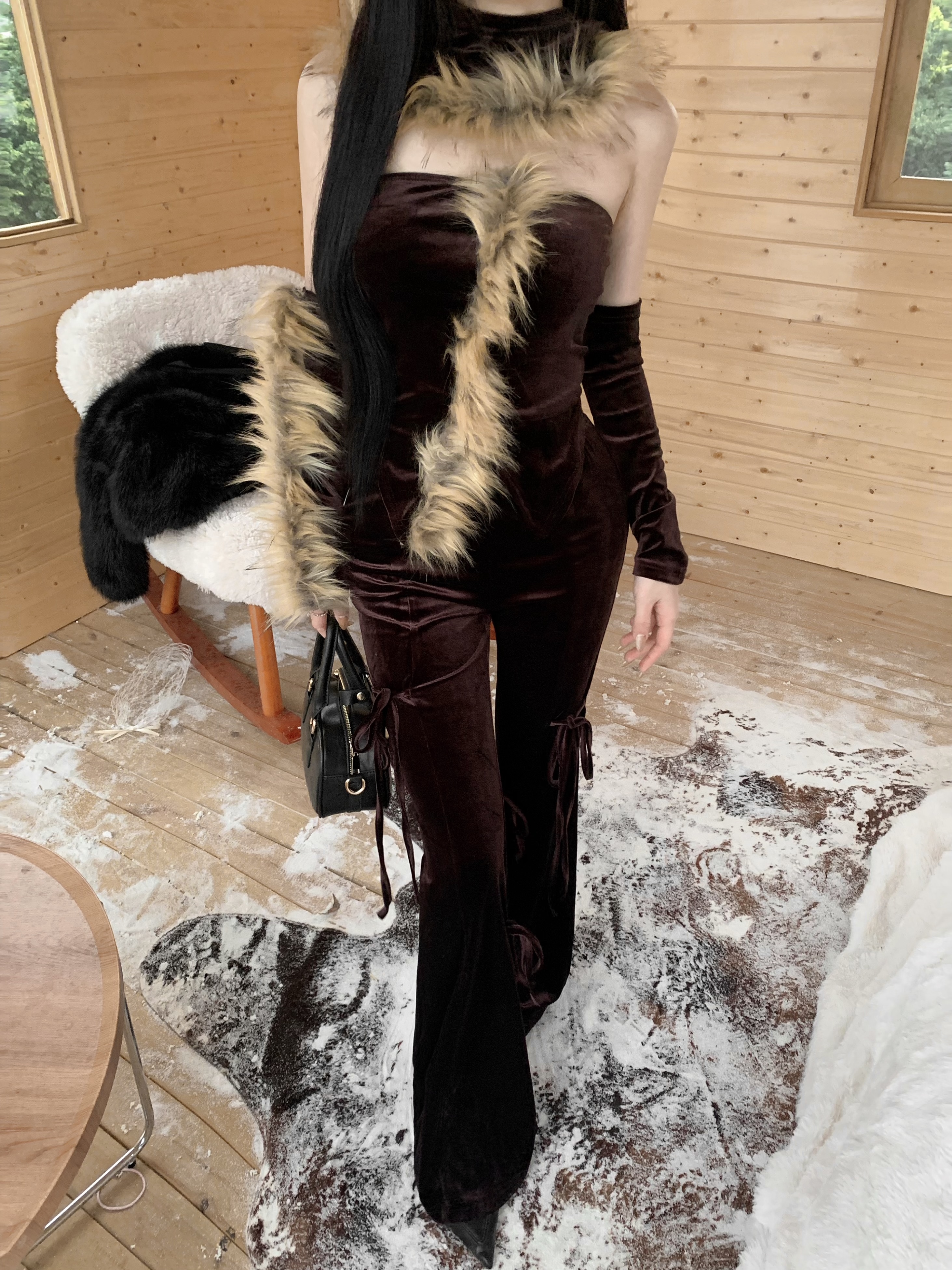 實拍~法式復古性感毛絨保暖露肩上衣加絨高腰休閒長褲兩件套