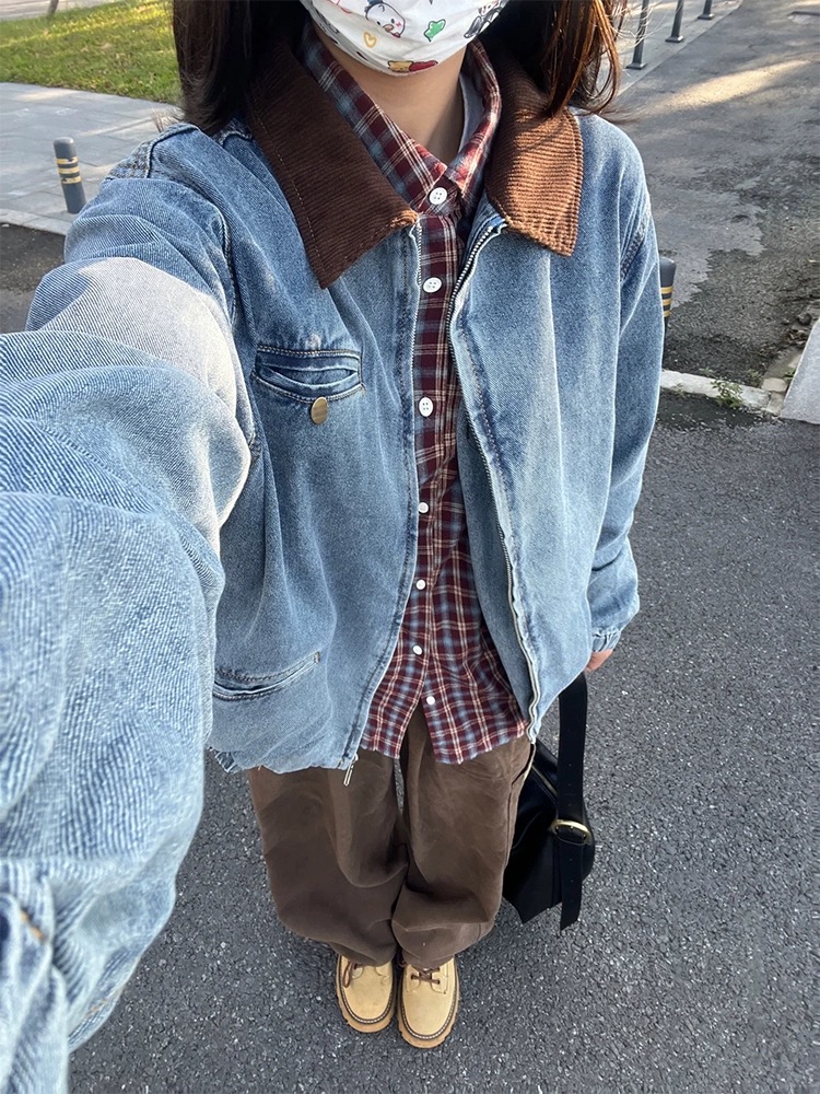 Hong Kong style retro denim jacket for women in autumn and winter, versatile slimming top, niche design, washed distressed lapel jacket