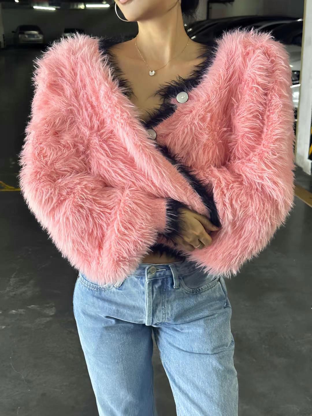 2023 Autumn and Winter New Korean Version Contrast Color Small Fragrance Style Seahorse Hair Thickened Versatile Knitted Sweater Tops for Women