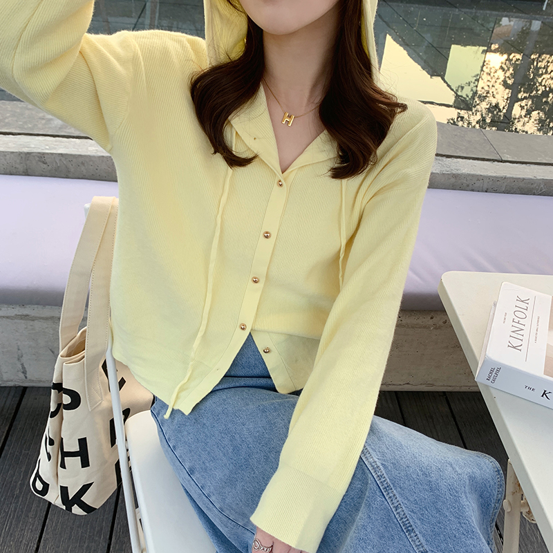 連帽針織衫女開衫毛衣外套2023早春新款外穿洋氣v領白色紐扣上衣
