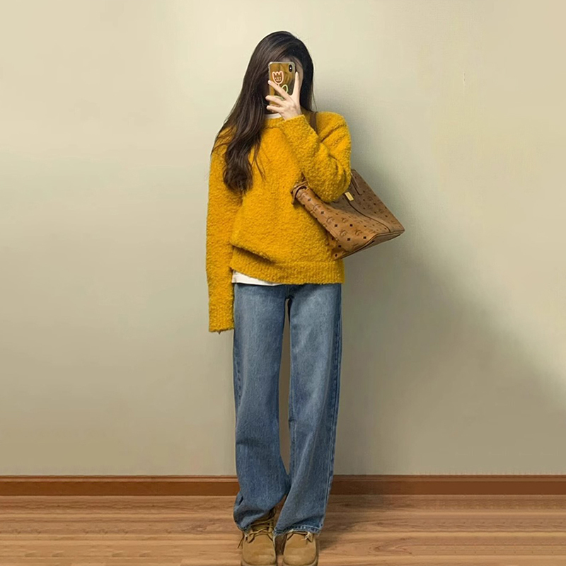 軟糯黃色寬鬆加厚慵懶風毛衣女秋冬季2023新款套頭內搭打底針織衫