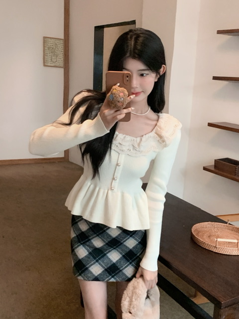 實拍 新款甜美蕾絲邊簡約針織上衣➕格紋半身短裙