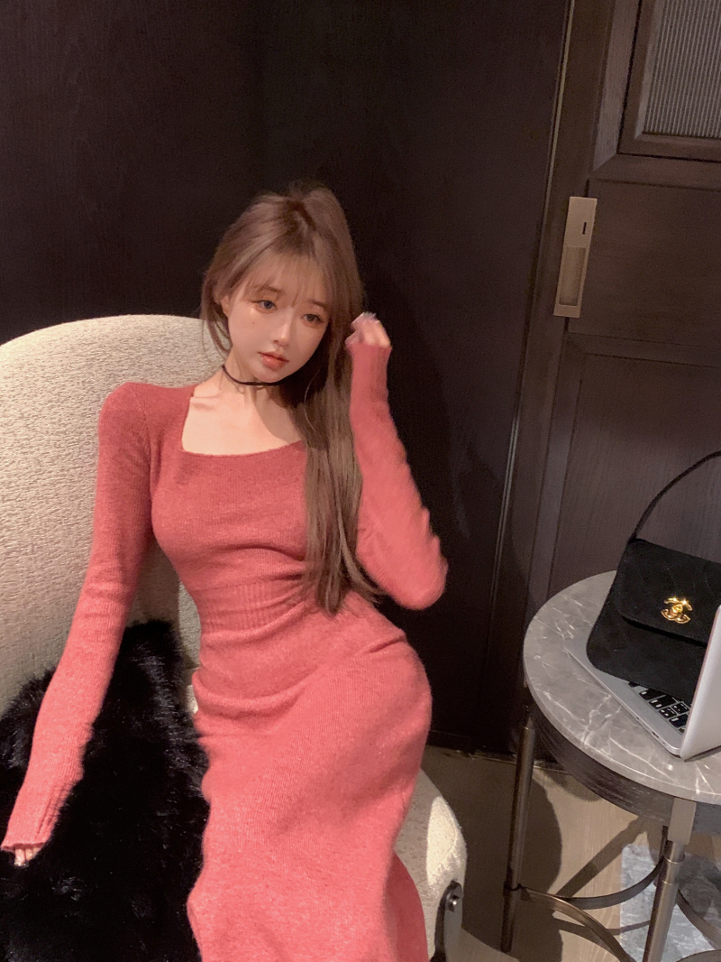 Actual shot of gentle square neck waist knitted dress for women, autumn and winter retro style slimming long skirt