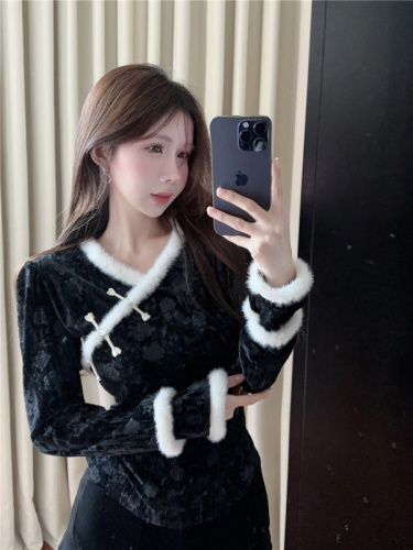 Actual shot ~  winter new style new Chinese style black velvet bottoming shirt design button top