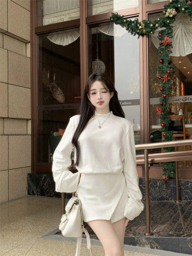 Actual shot ~ Designed high-necked loose-fitting velvet thickened long-sleeved sweatshirt for women high-waisted A-line skirt suit
