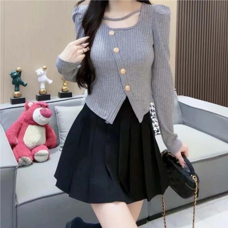 Tops for women in autumn 2023 new style fat mm loose and slim right shoulder square collar inner long-sleeved knitted bottoming shirt