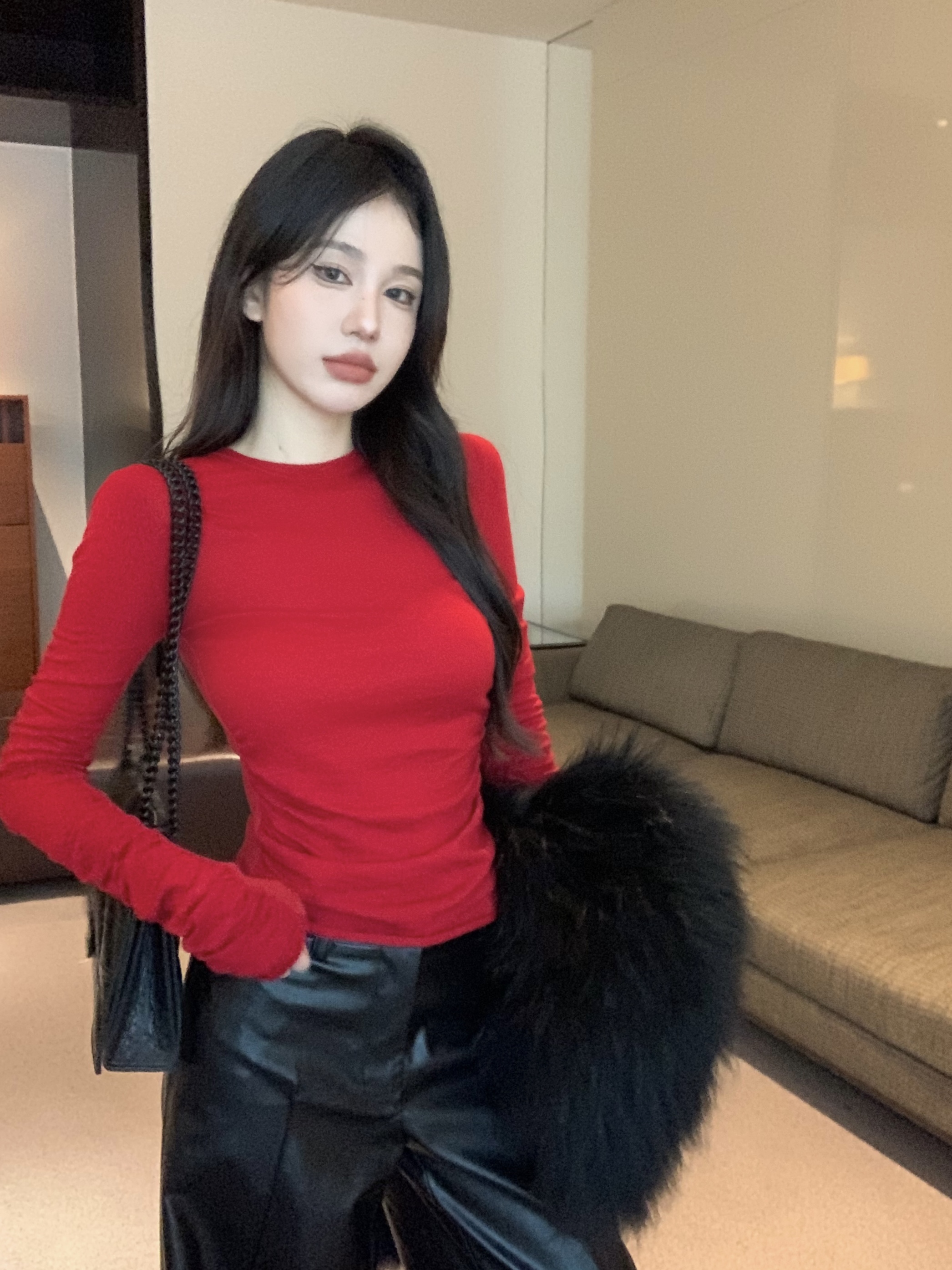 Actual shot of Christmas red patchwork pleated sweater with a slim fit inner top