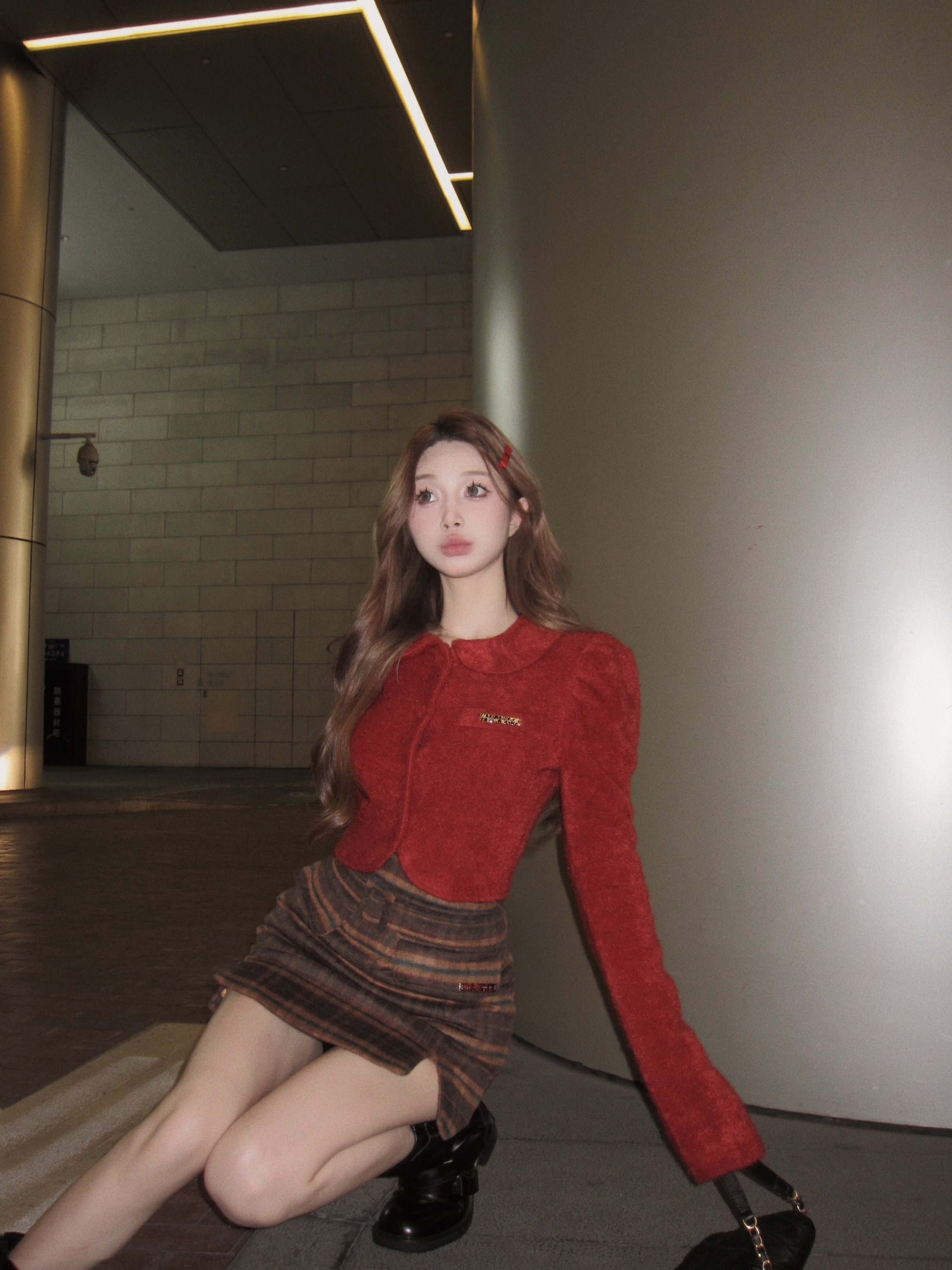 Actual shot, retro atmosphere, white cherry red doll collar woolen top jacket + plaid skirt with free belt