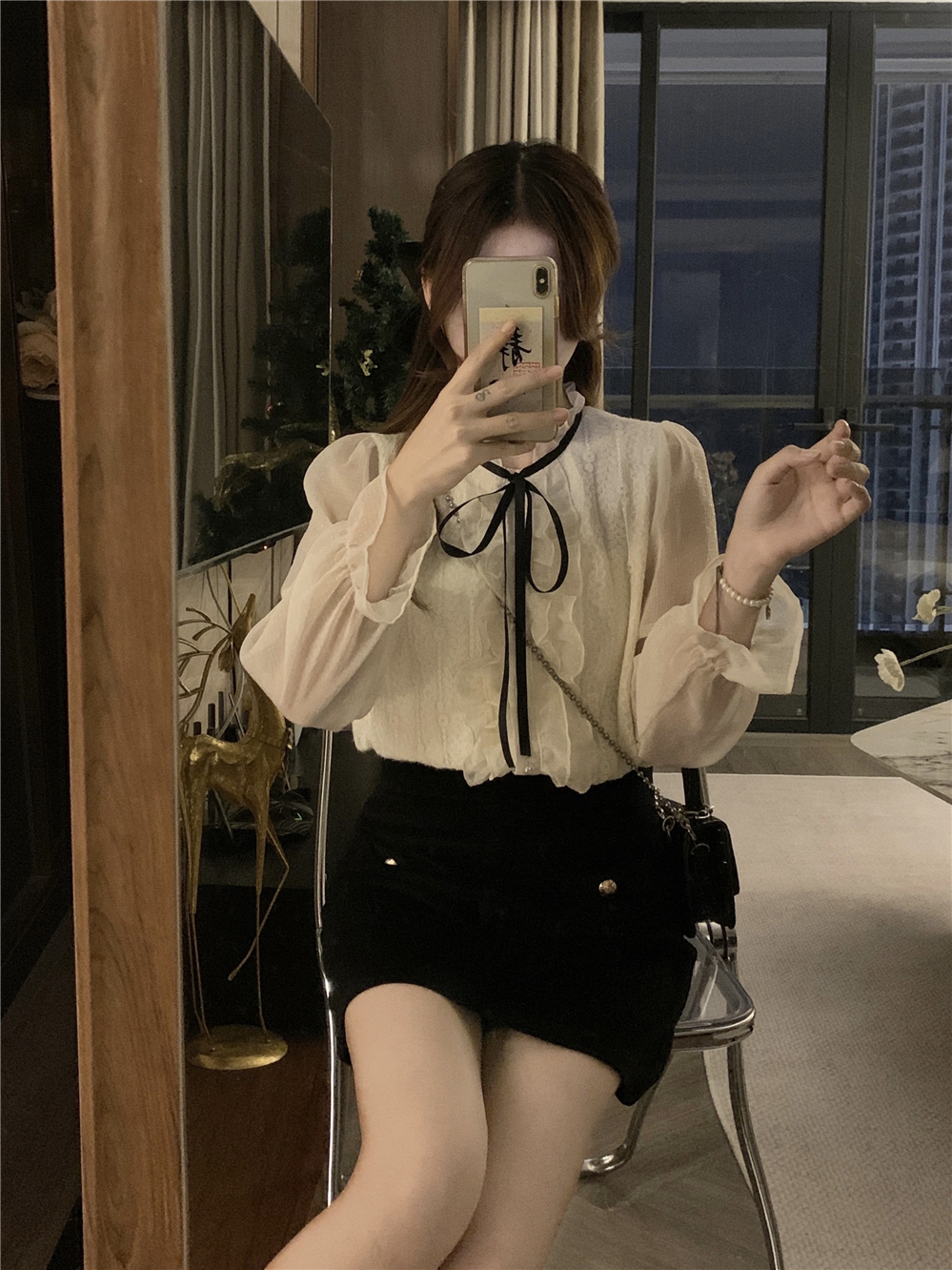 Real shot of French palace style fungus-edged chiffon shirt top for women, high-end chic lace shirt