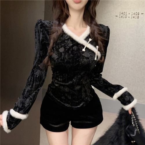 Actual shot ~  winter new style new Chinese style black velvet bottoming shirt design button top