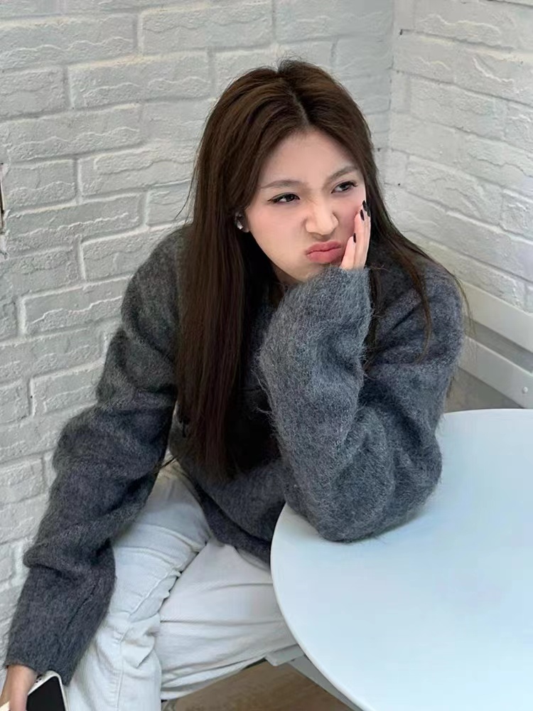 馬海毛毛衣女秋冬新款美式復古針織衫刺繡字母圓領寬鬆慵懶風上衣