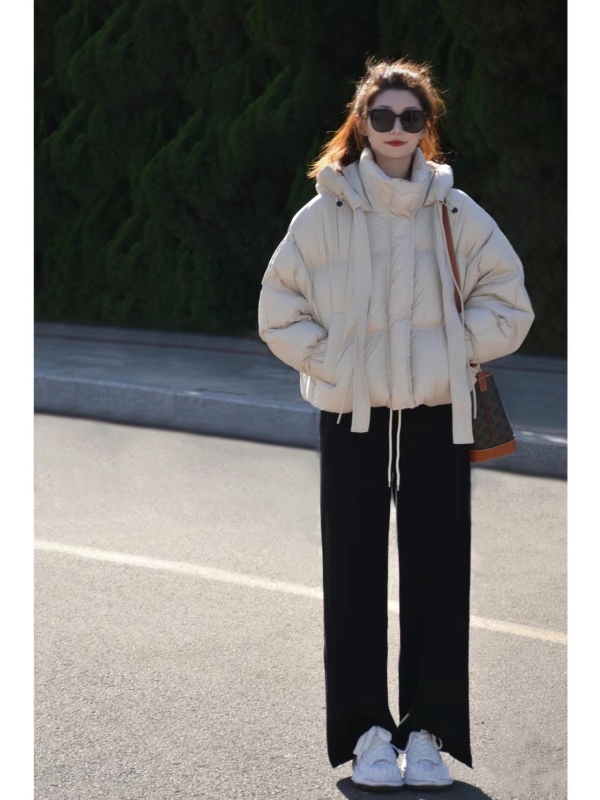 白鴨絨羽絨服女冬連帽設計感小眾韓版麵包服加厚外套闊腿褲兩件套
