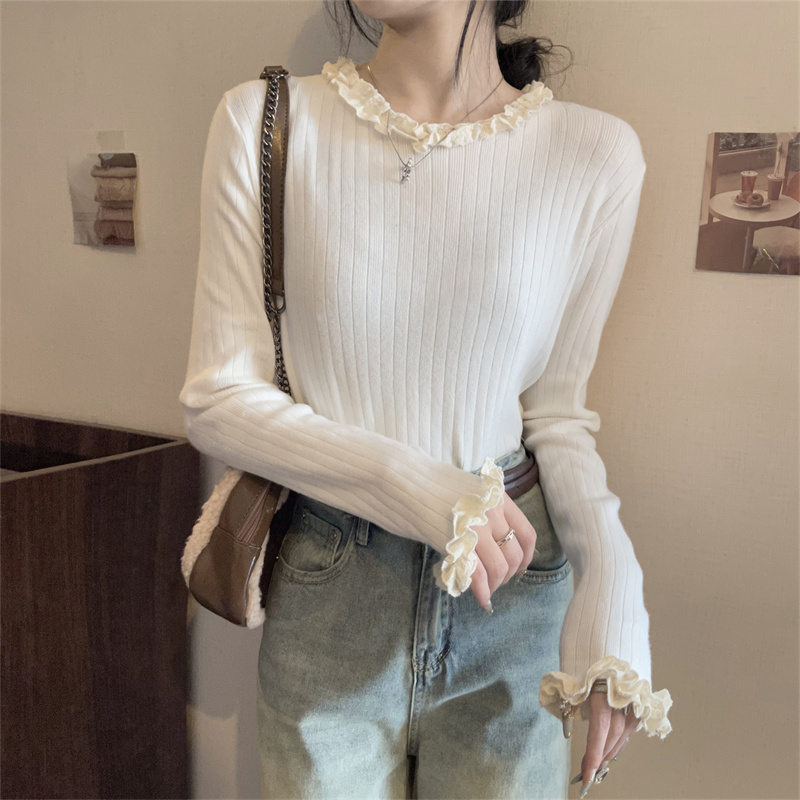 Actual shot of Korean style versatile solid color lace knitted thickened bottoming shirt with inner top for women in autumn and winter